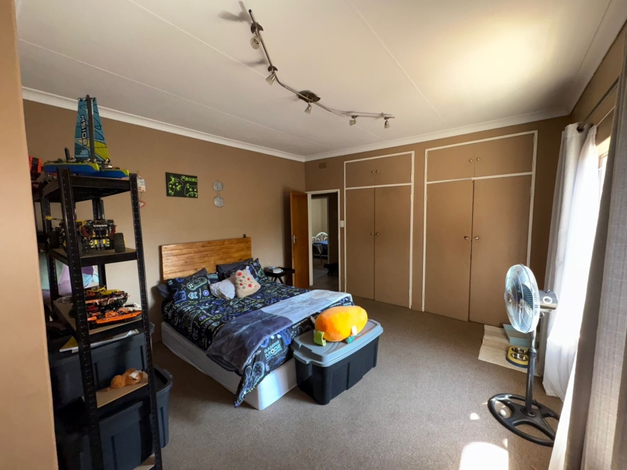 4 Bedroom Property for Sale in Protea Park North West